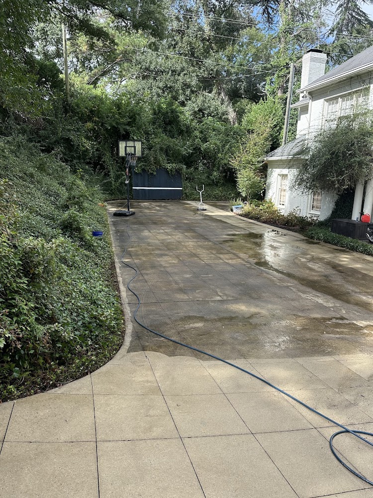 Cola Pressure Washing